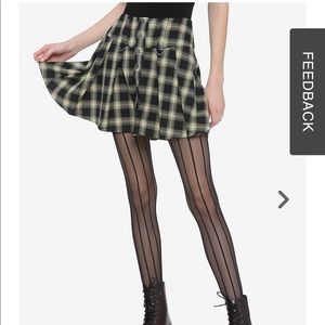 Hot topic plaid skirt. Never Worn!!
